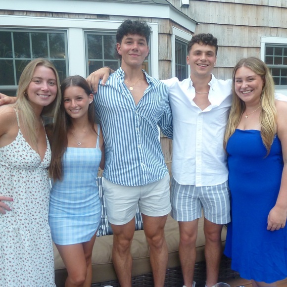 Meet your Posher, Jordan - Picture 9 of 10